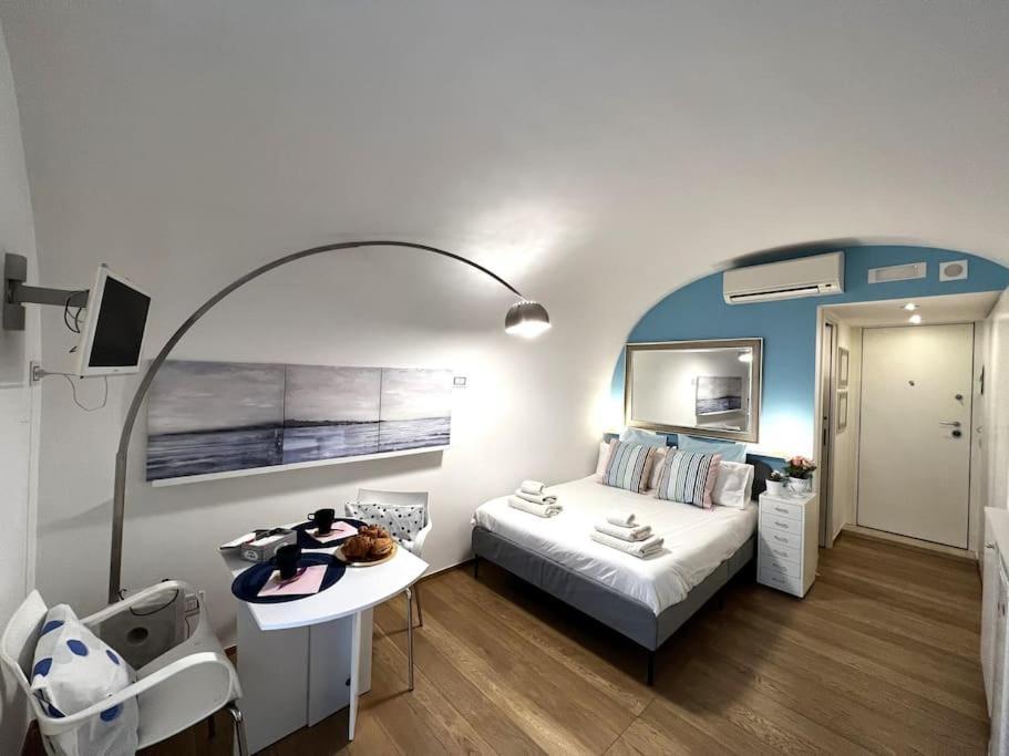 Tiny House In Centro Appartement Bari Buitenkant foto